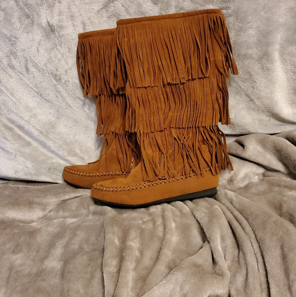 Hot Tomato boho fringe boots